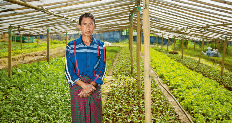 KO LAY (40),  Landwirt im Norden von Yangon