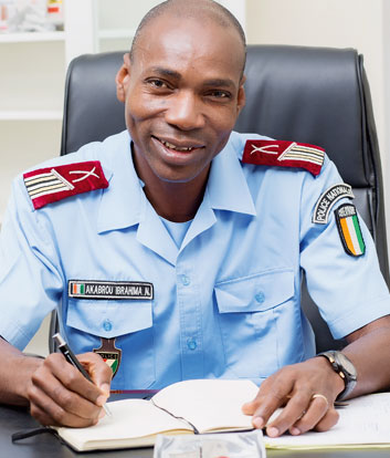 Ibrahima Akabrou (52), Director of the police service’s central laboratory, decided to join the police force following a degree in medicine and several years working in the health system. He has been helping to set up the central laboratory since 2007.
