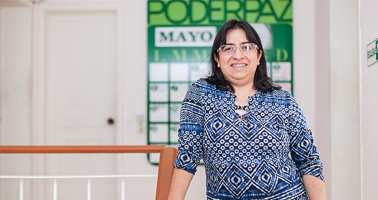 Judith Maldonado from ‘PoderPaz’ in Cúcuta supports the families of the disappeared.