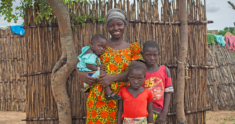 Ndéye Bineta Cissé with her children
