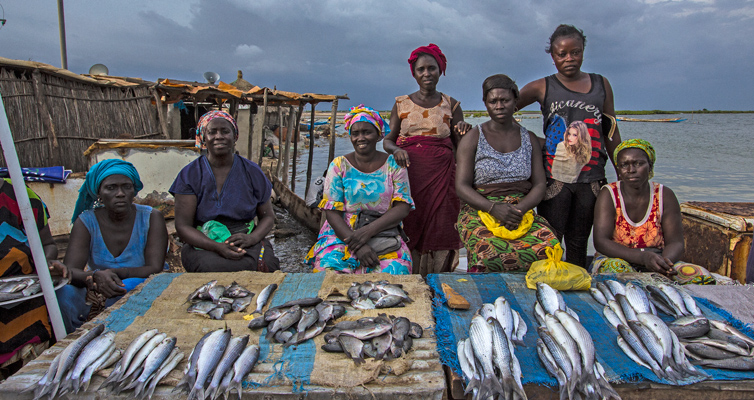 The women from neighbouring Dakhonga now also would like to have an ice factory.