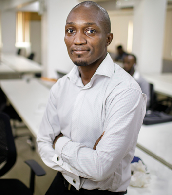 Edmond Nonie (31), Geschäftsführer des Start-up-Unternehmens „Track your Build” in Westafrika