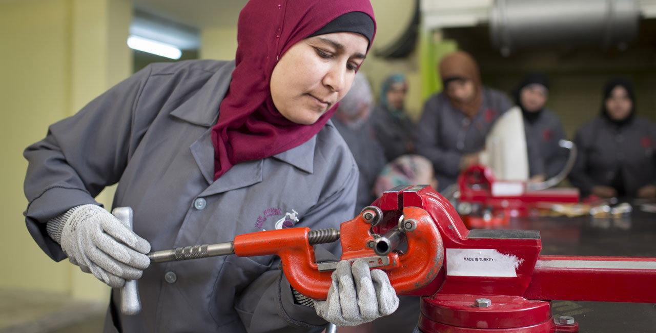 Syrian and Jordanian women are learning to be plumbers.