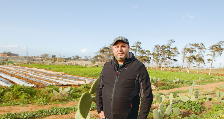 Djamel CHAÏB (40), owner of the Algerian company Biosource, which distributes  plant-based oils, essential oils and hydrolates (aromatic waters) in Algeria and abroad